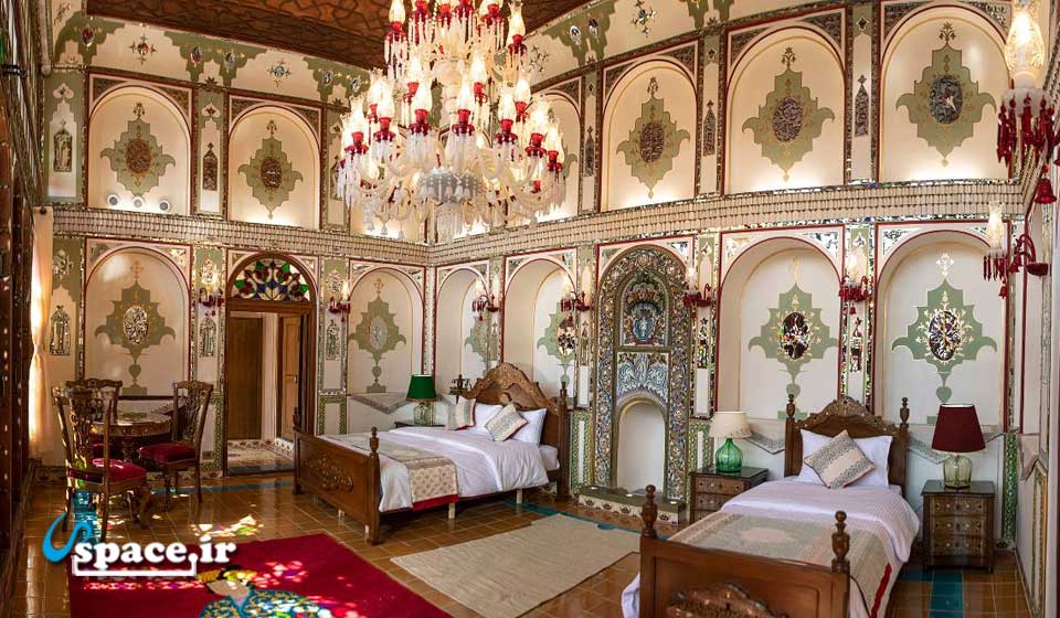 نمای داخلی اتاق تاج داران - بوتیک هتل عمارت شهسواران - اصفهان